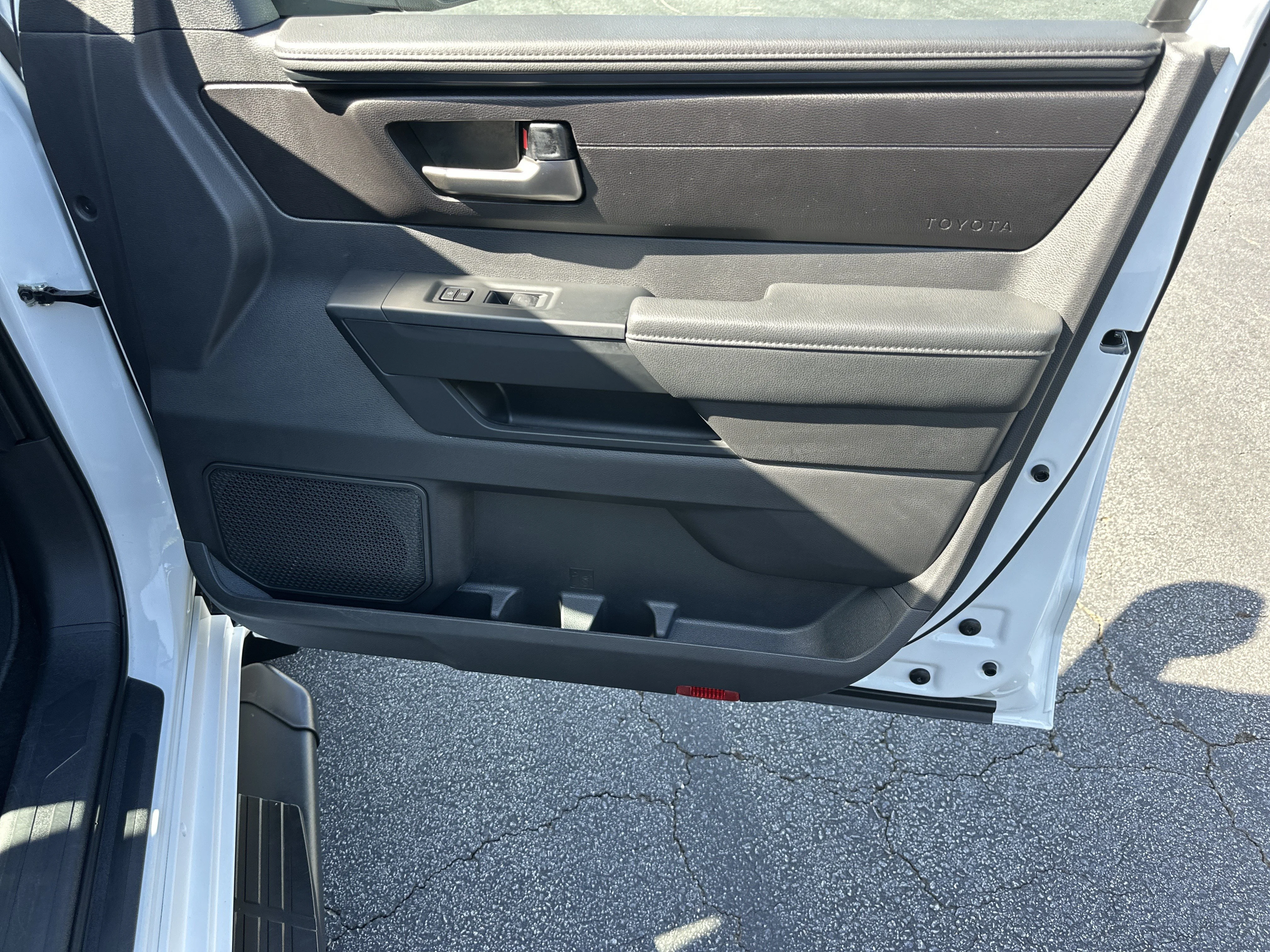 2025 Toyota Tundra SR5 - Photo 14