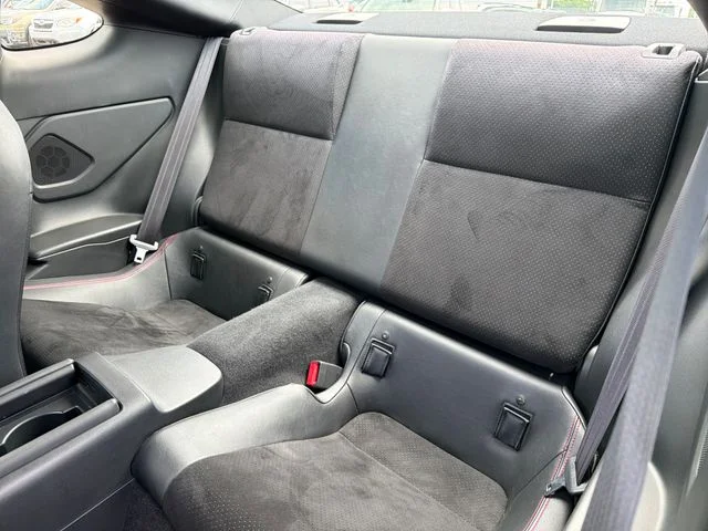 Used 2022 Gray Subaru Limited image 23