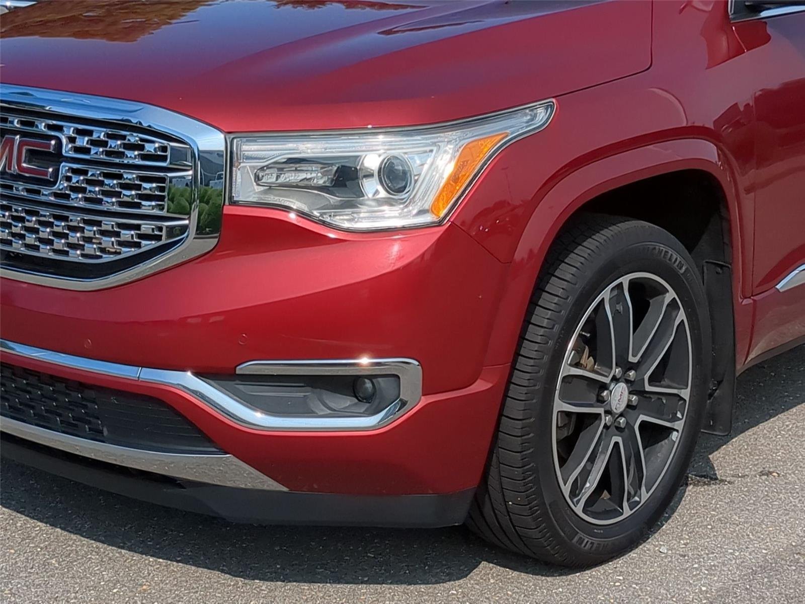 Used 2019 Red Quartz Tintcoat GMC Denali image 9