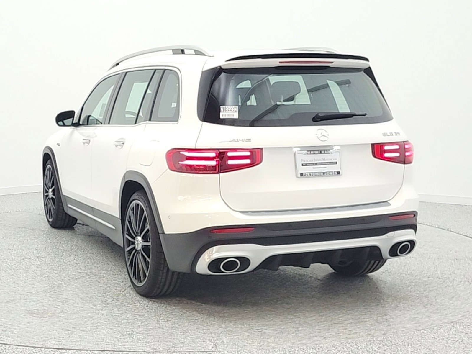 New 2026 Polar White Mercedes-Benz AMG® GLB 35 4MATIC SUV image 28