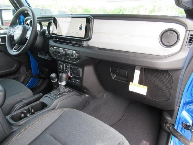 New 2026 Hydro Blue Pearl-Coat Exterior Paint Jeep Sport S image 11