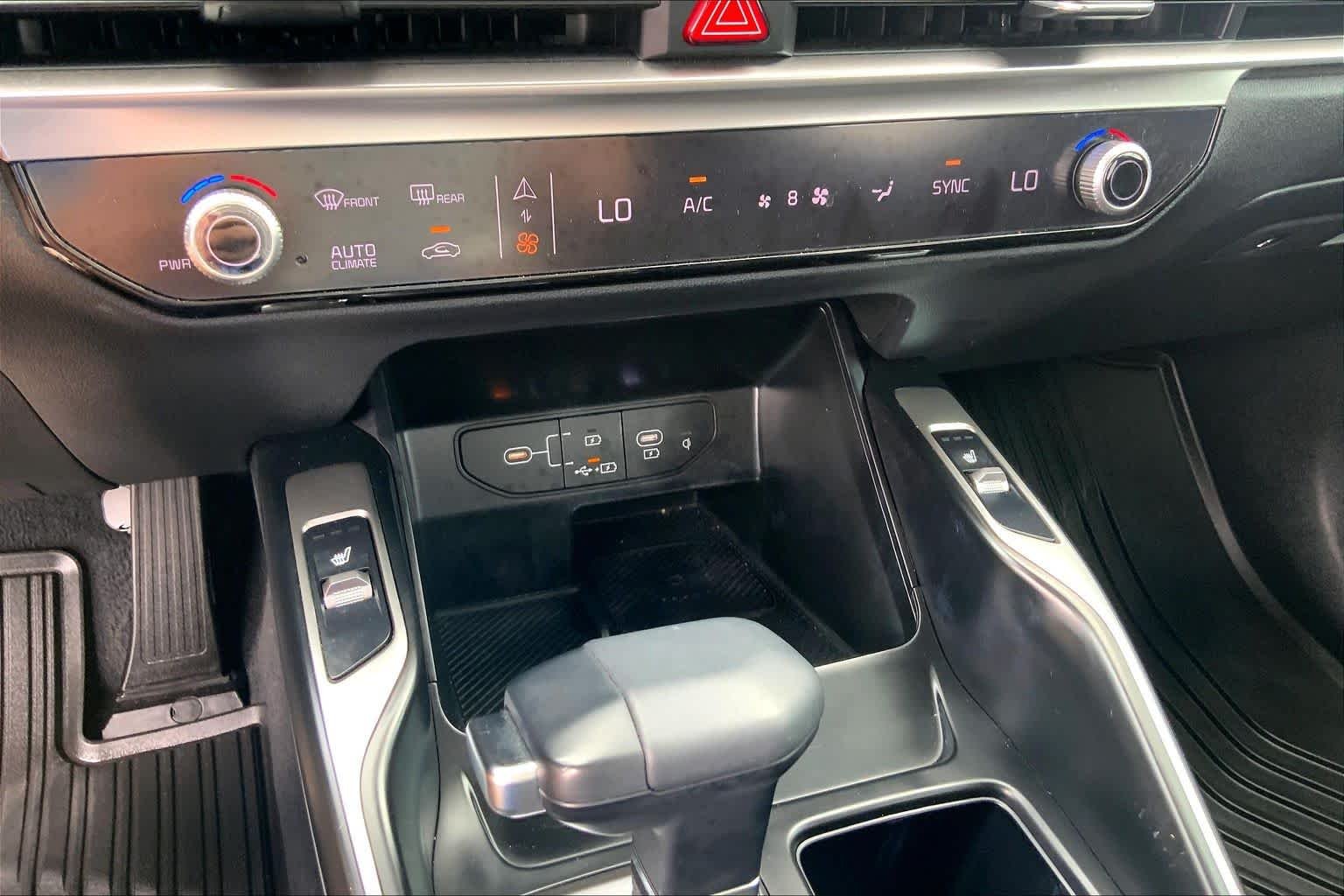 Used 2025 Wolf Gray Kia S image 35