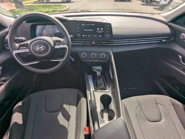 Used 2026 White Hyundai SE image 15