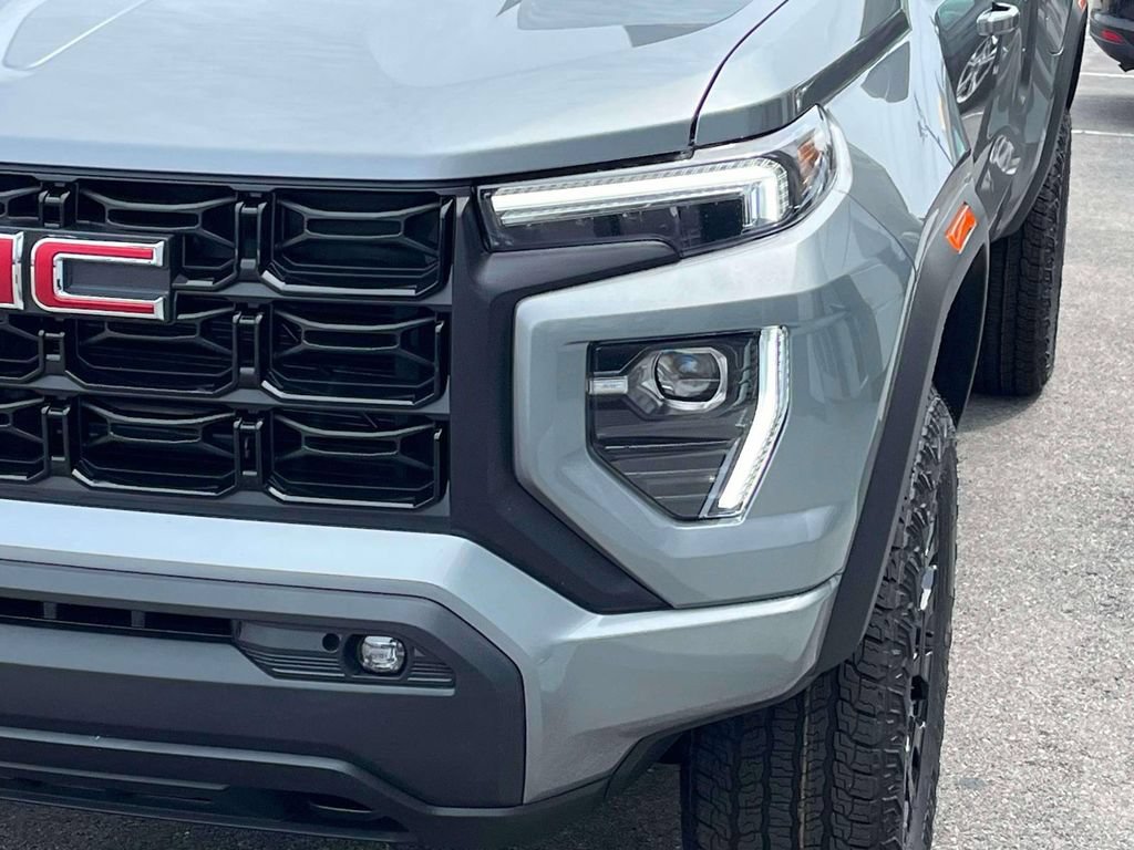 New 2026 Sterling Metallic GMC Elevation image 9