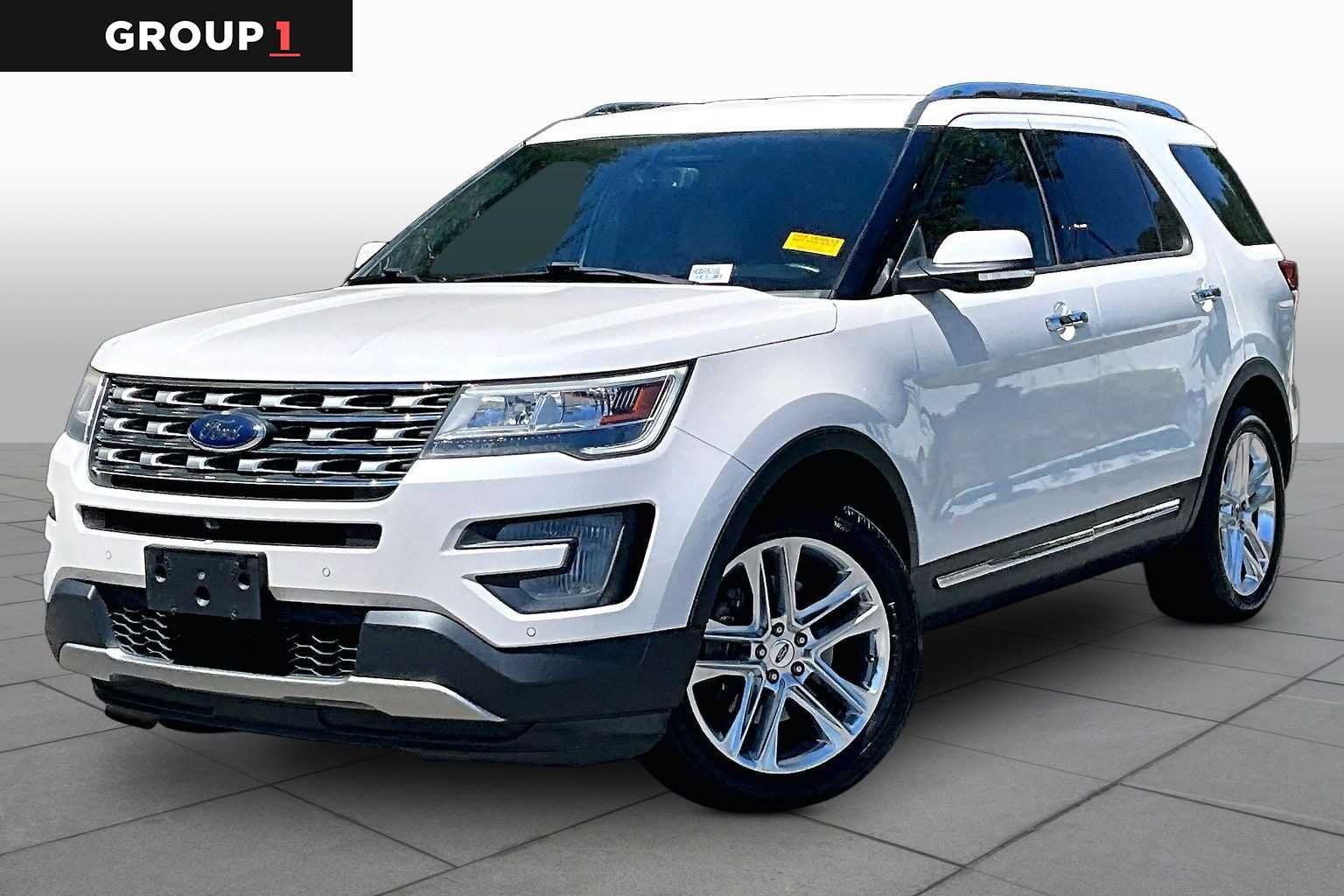 2017 Ford Explorer Limited FWD's photo