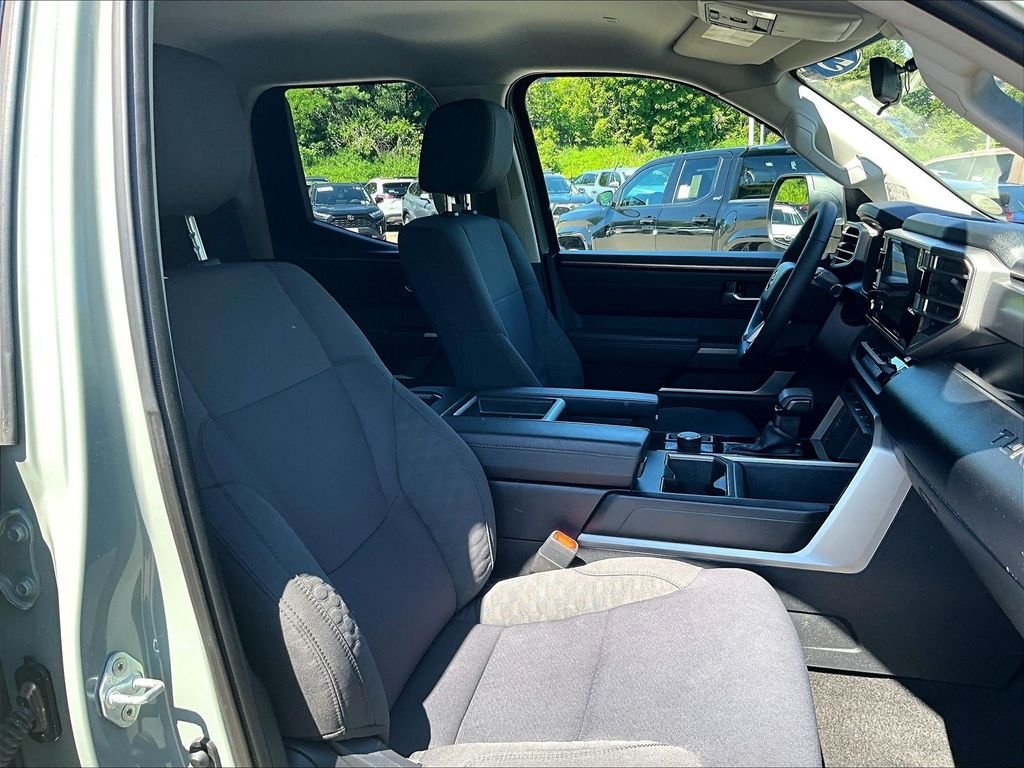 Used 2023  Toyota SR5 image 11