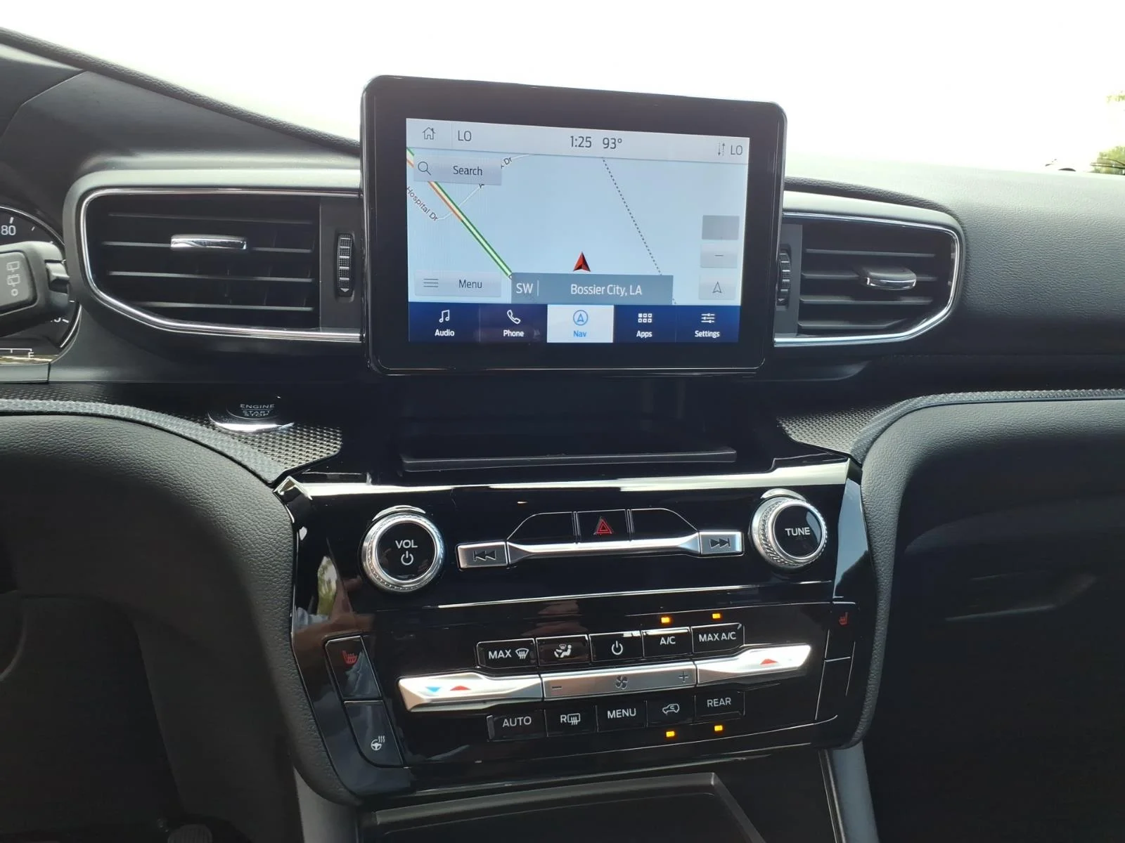 2024 Ford Explorer ST-LINE - Photo 14