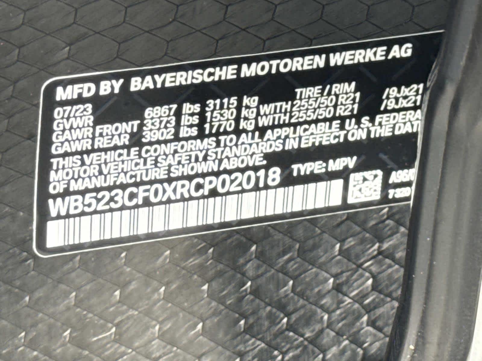 Certified Used 2024 Mineral White Metallic BMW xDrive50 image 30