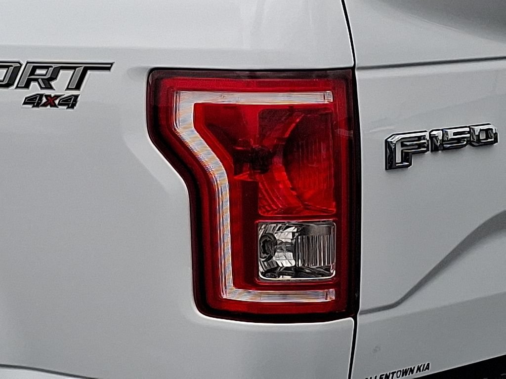 Used 2017 White Ford  image 10
