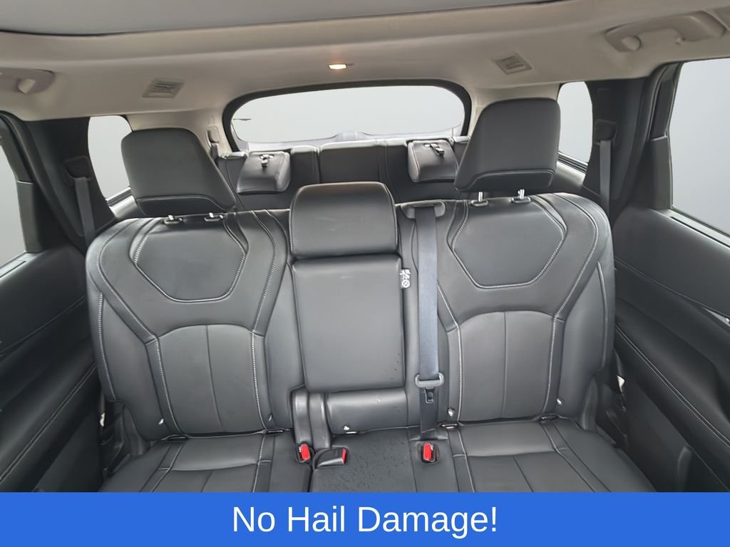 Used 2023 Red INFINITI LUXE image 28
