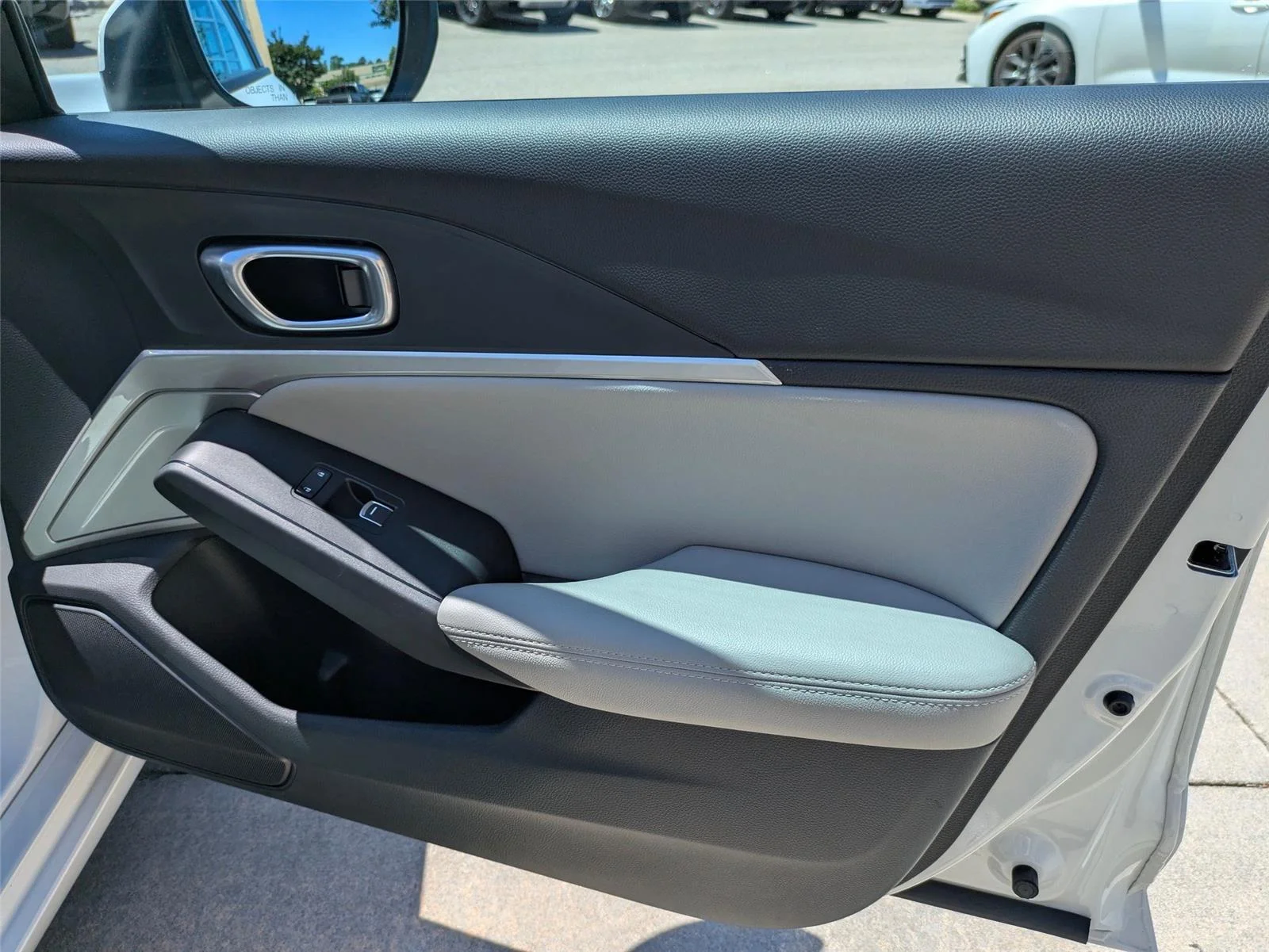 Used 2024 Platinum White Pearl Acura  image 32