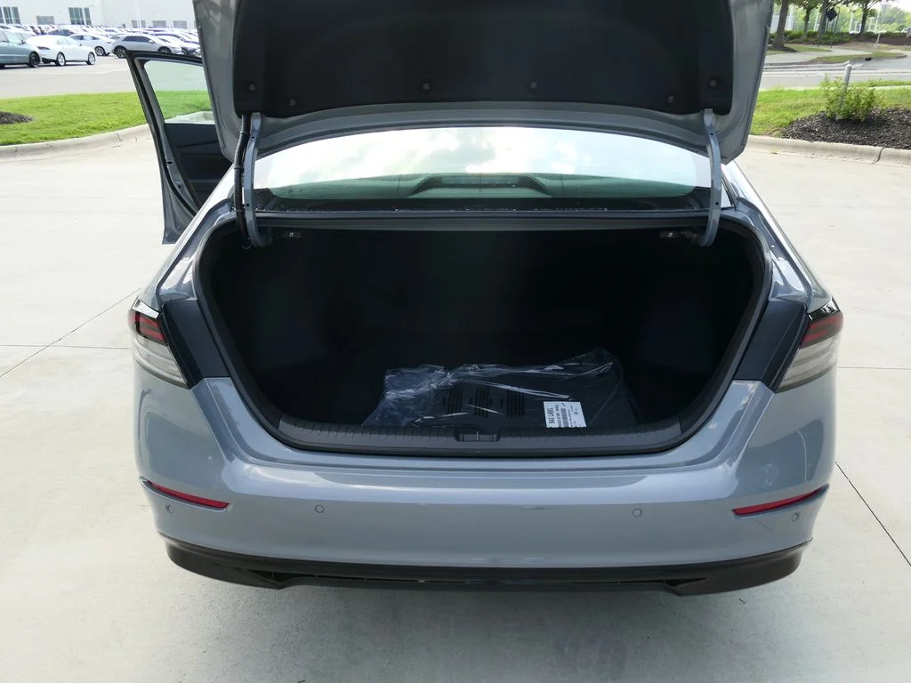 New 2026 Urban Gray Pearl Honda EX-L image 33
