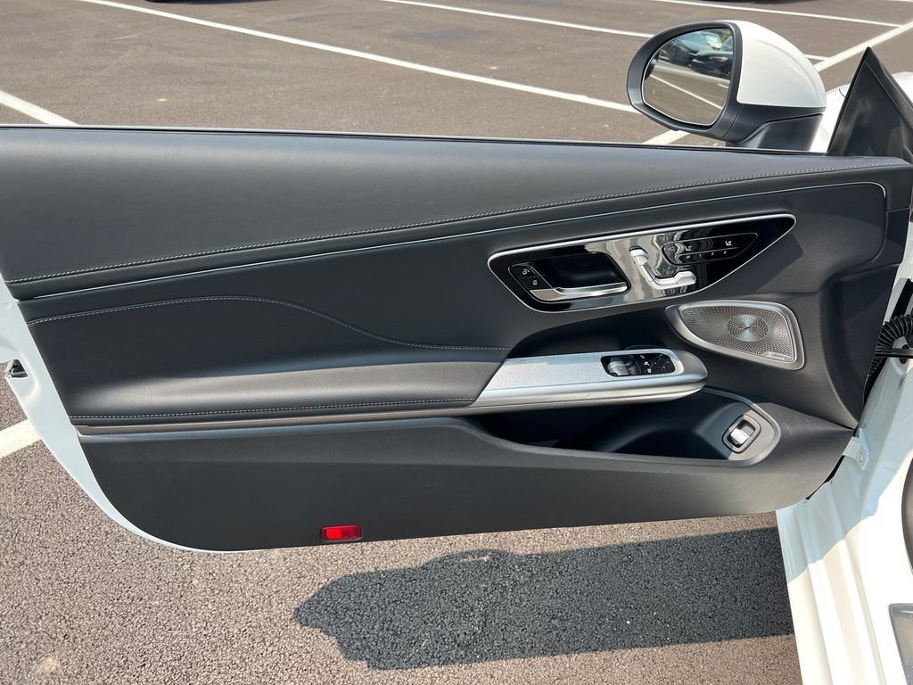 New 2026 Polar White Mercedes-Benz CLE 300 image 43