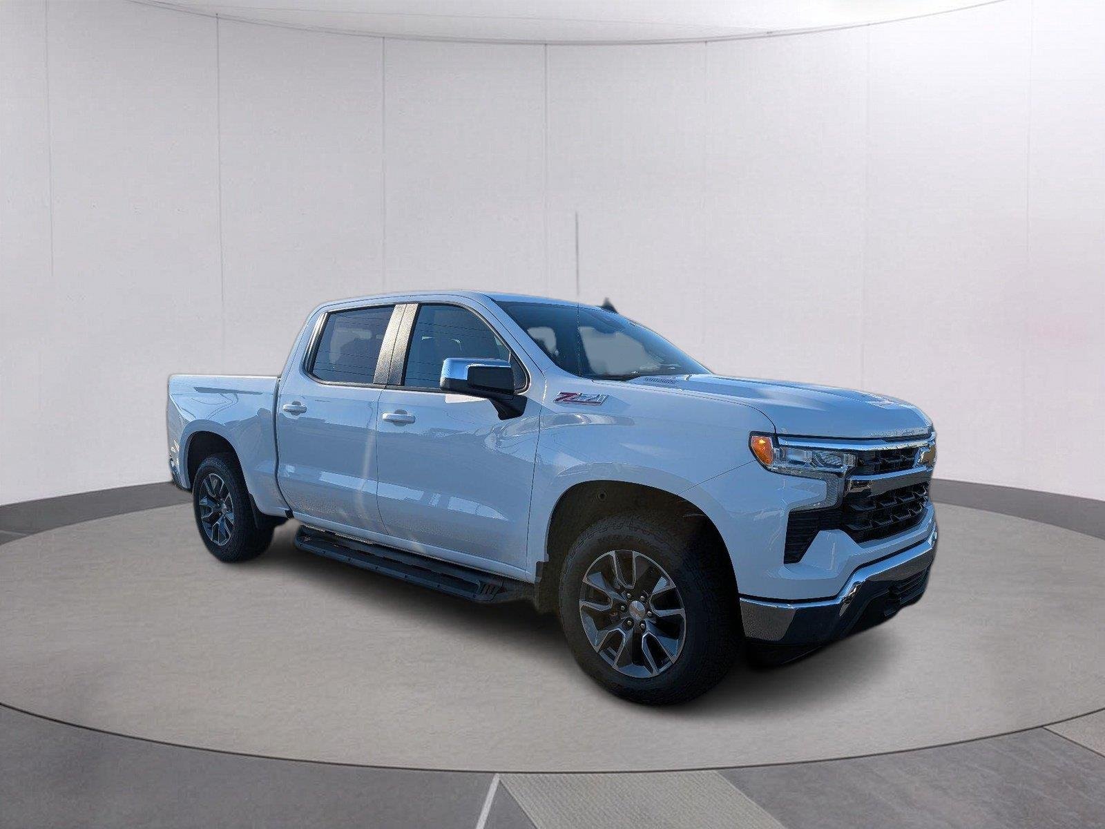 Used 2023 SUMMIT WHITE Chevrolet LTZ image 9