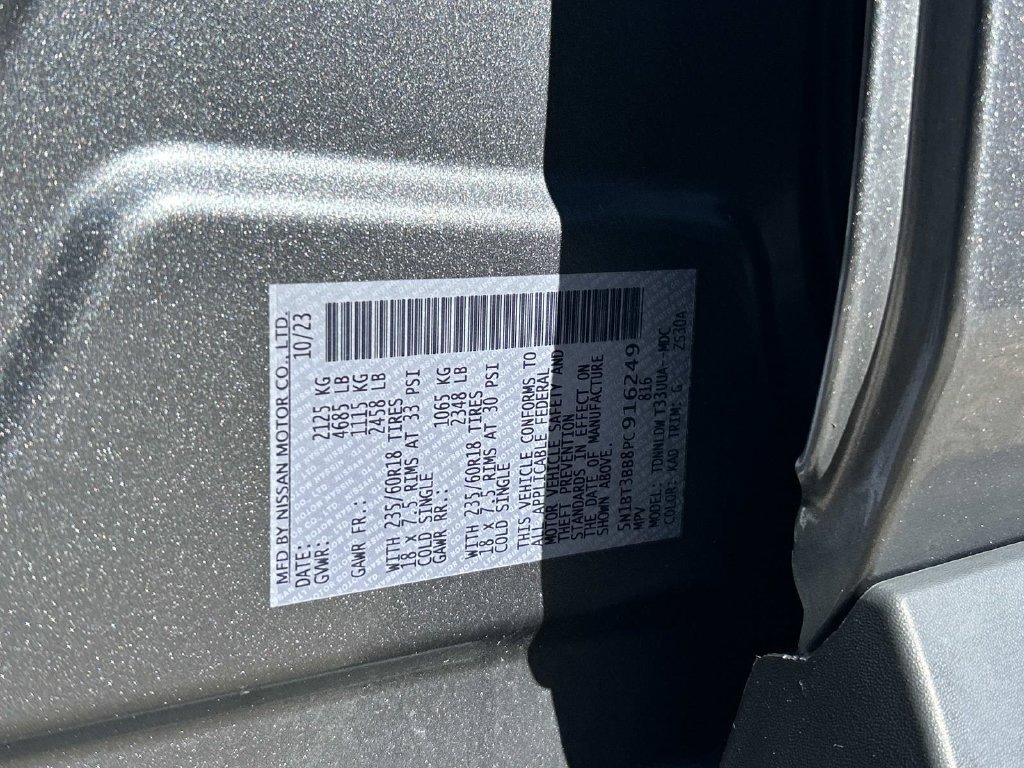 Used 2023 Gray Nissan SV image 10