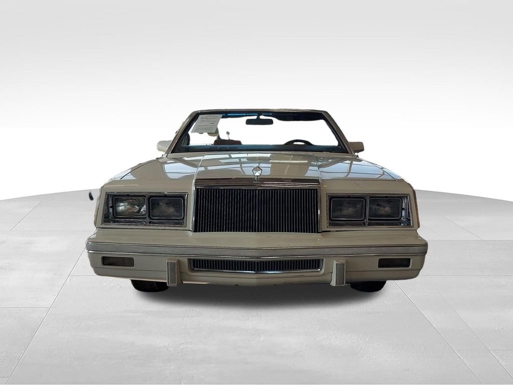 Used 1983 White Chrysler  image 8