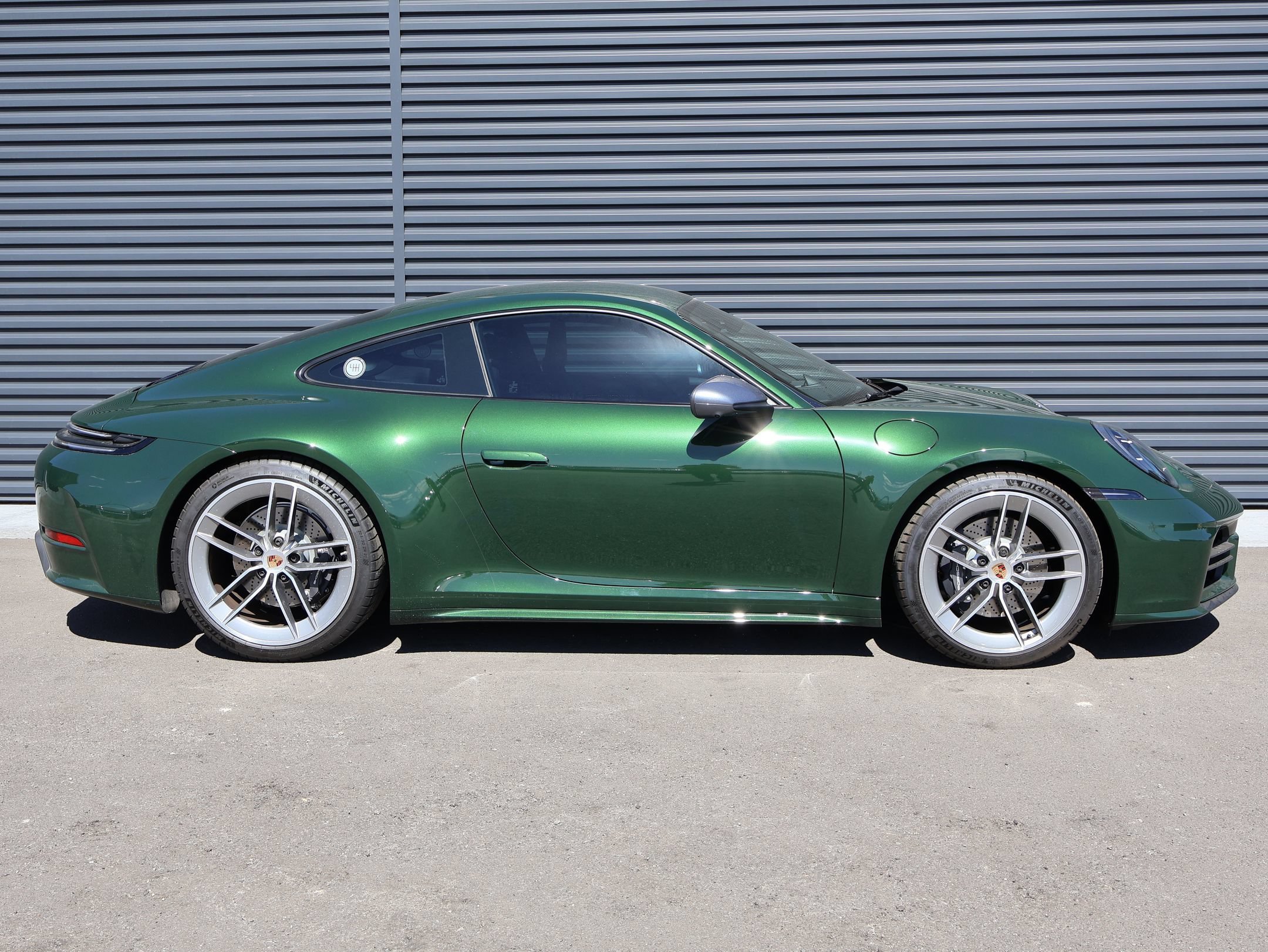 Certified Used 2026 Oak Green Metallic Neo Porsche Carrera T image 10