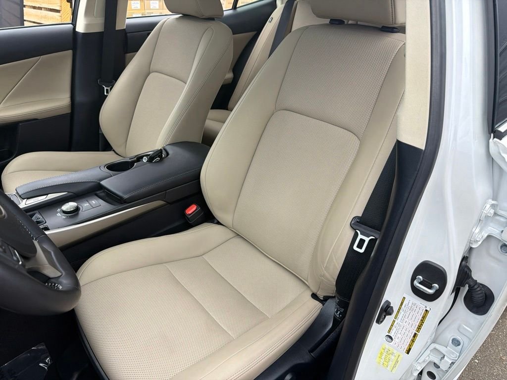 Certified Used 2020 EMINENT WHITE PEARL Lexus 300 image 19