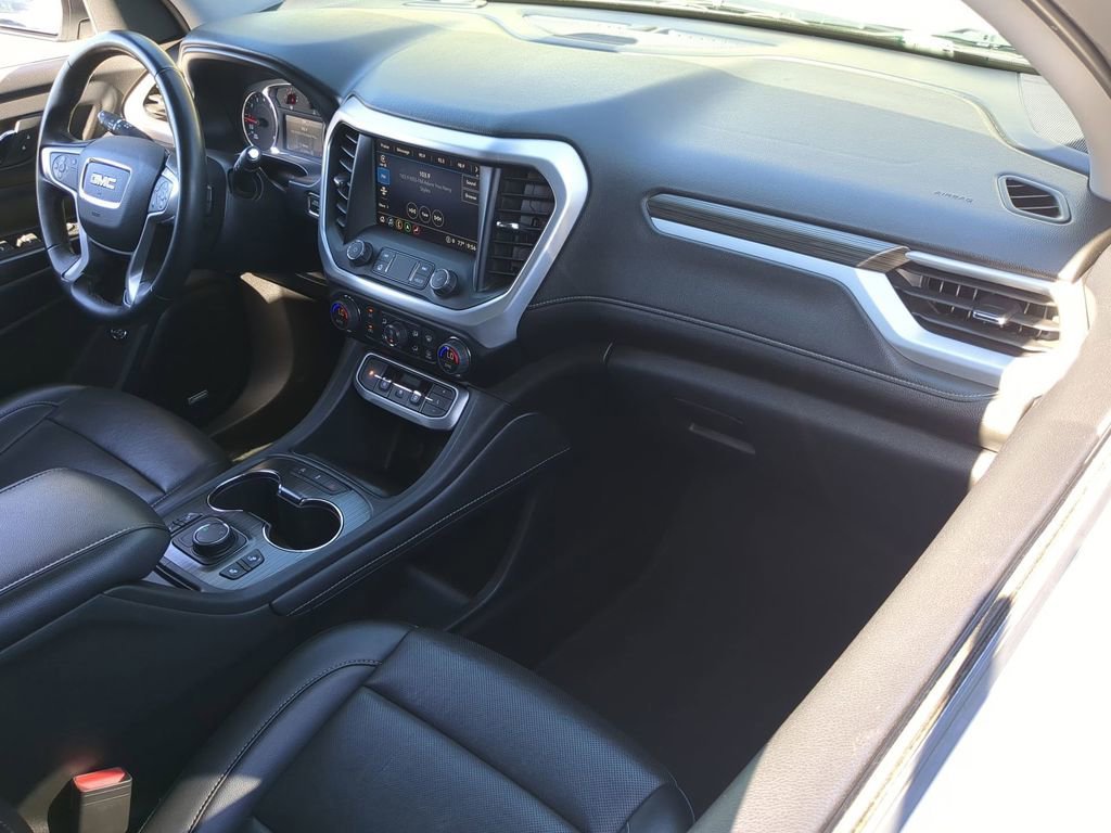 2023 GMC Acadia SLT - Photo 13