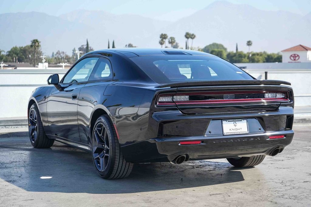 New 2026 Diamond Black Crystal Pearlcoat Dodge Scat Pack Plus image 9