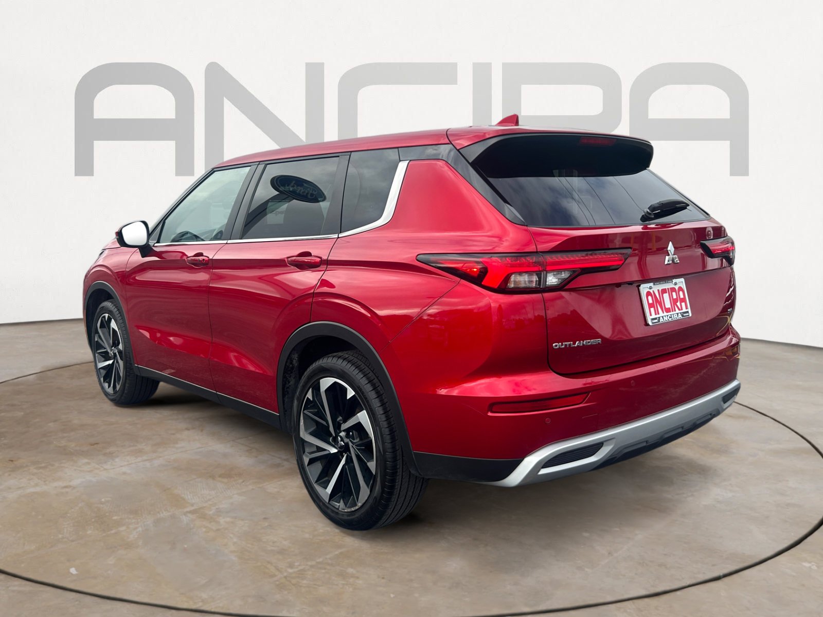 Used 2024 Diamond Red Mitsubishi SE image 8