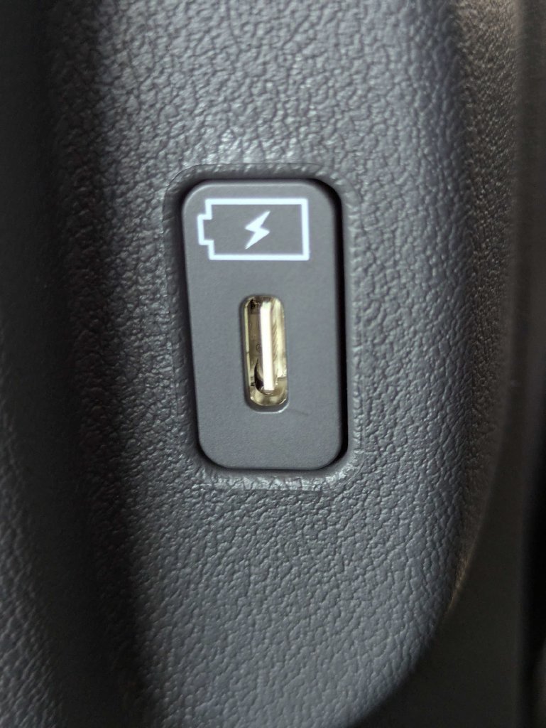 New 2027 Iceberg Green Kia S image 15