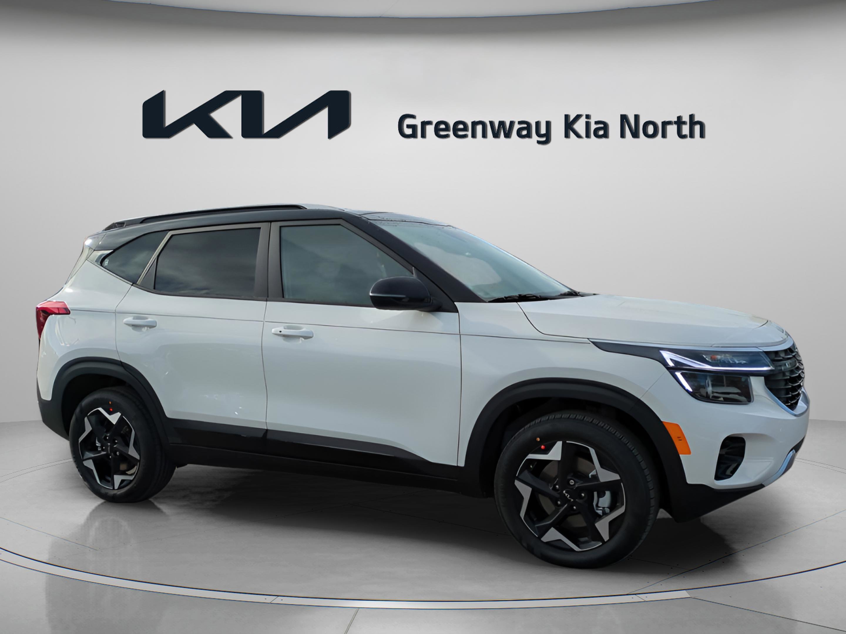 New 2026 Clear White/Black Roof Kia S image 2