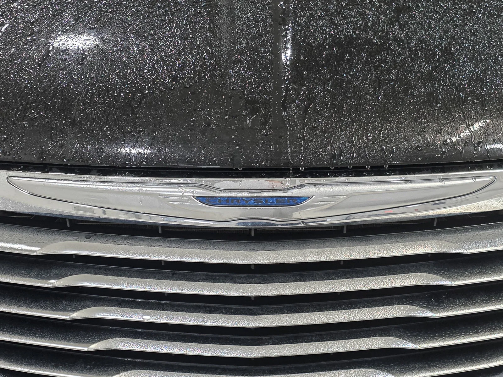 Used 2013 Black Chrysler Touring-L image 13