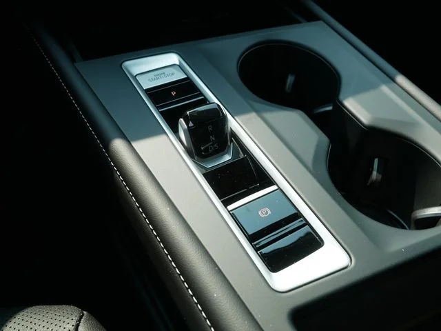 New 2026 Blue Volkswagen 2.0T SE image 11