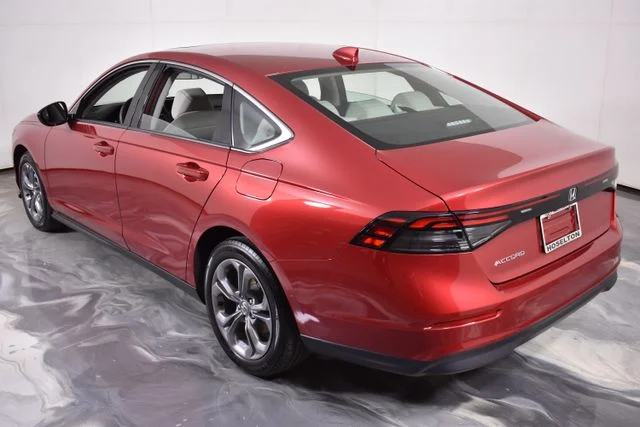 Used 2023  Honda EX image 7
