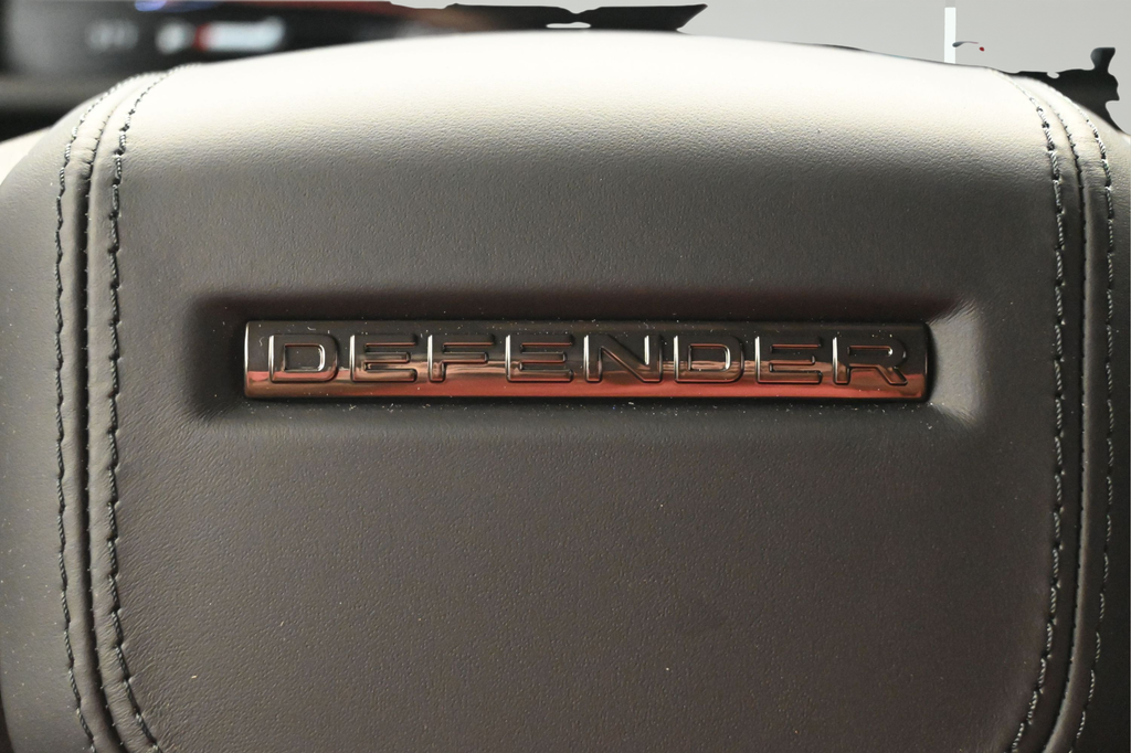 New 2026 Black Land Rover  image 19