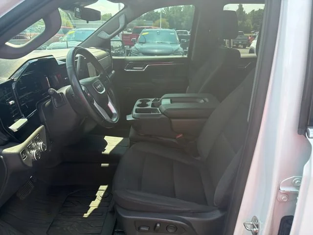 Used 2023 Summit White GMC SLE image 11