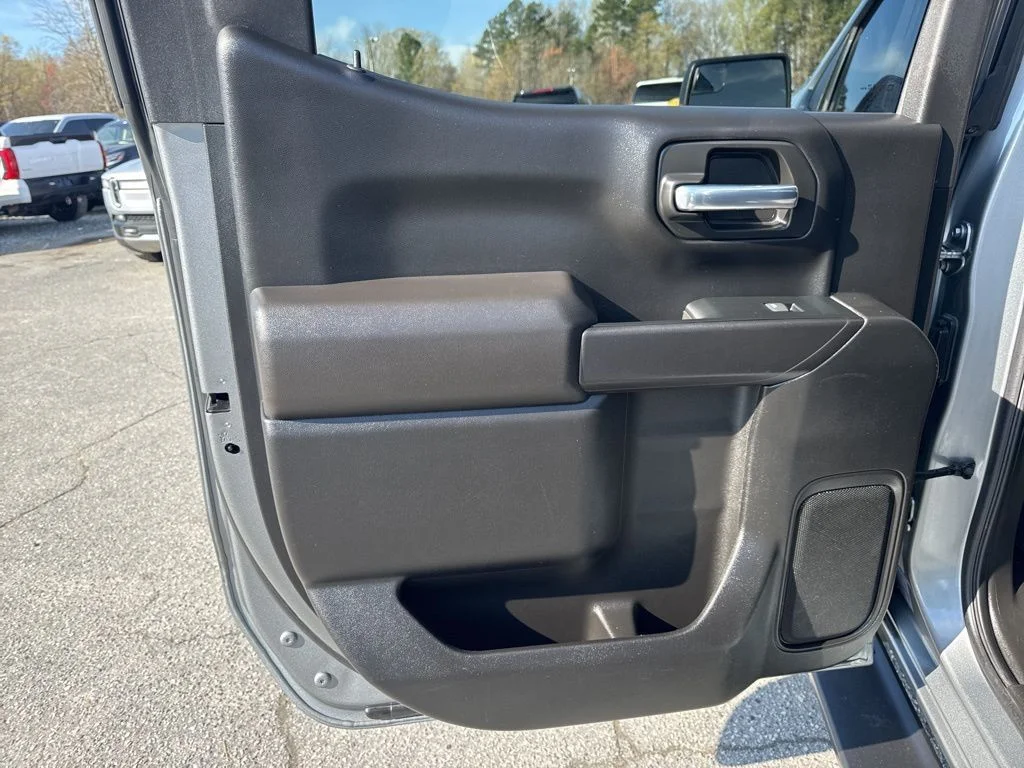 Used 2023 Gray Chevrolet Custom image 25