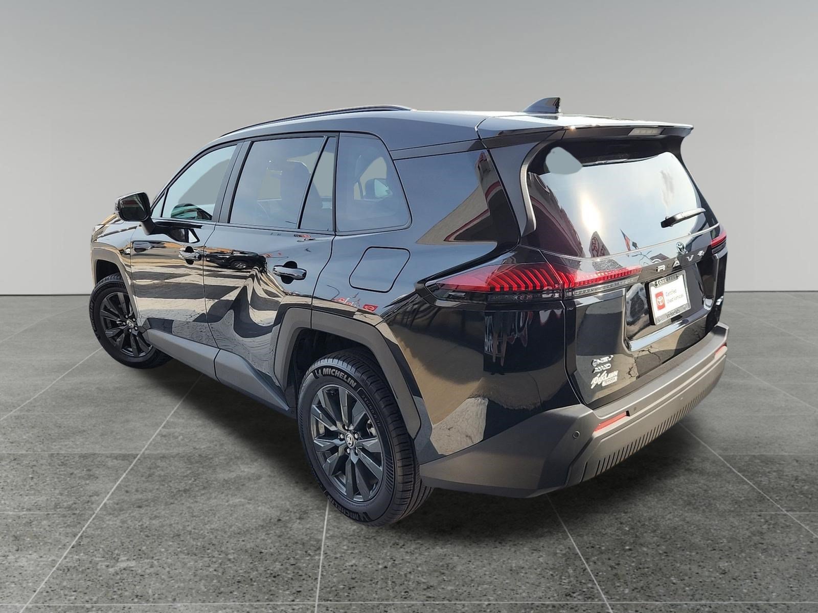 Used 2026 Midnight Black Metallic Toyota XLE Premium image 5