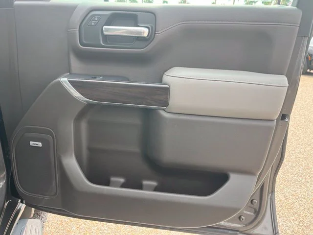 Used 2019  GMC SLT image 27