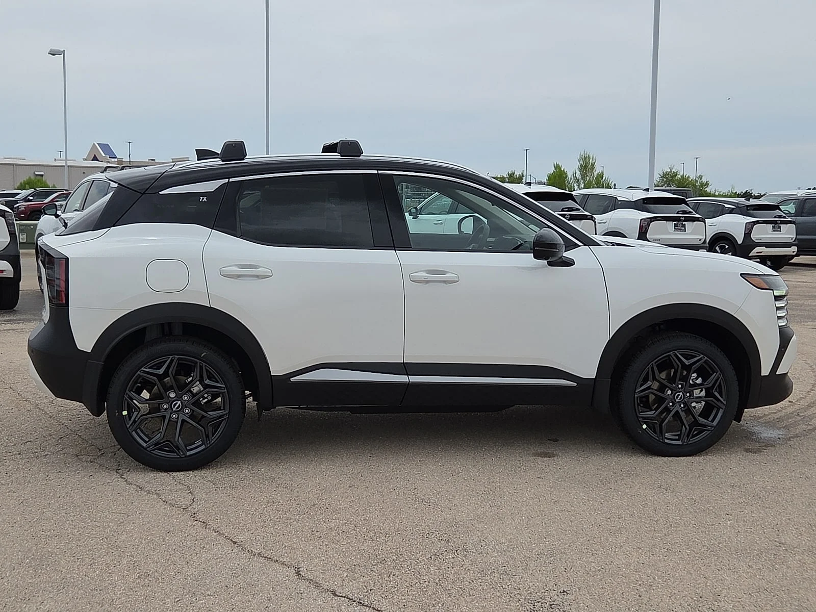 New 2026 XAB 2T White Black Nissan SR All-Wheel Drive image 5