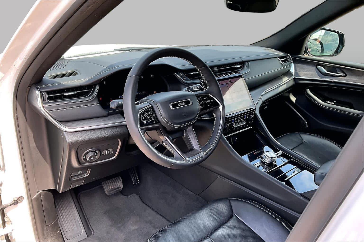 Used 2023 Bright White Clearcoat Jeep Overland image 17