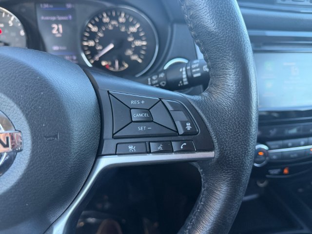 Certified Used 2018 Silver Nissan SV image 12
