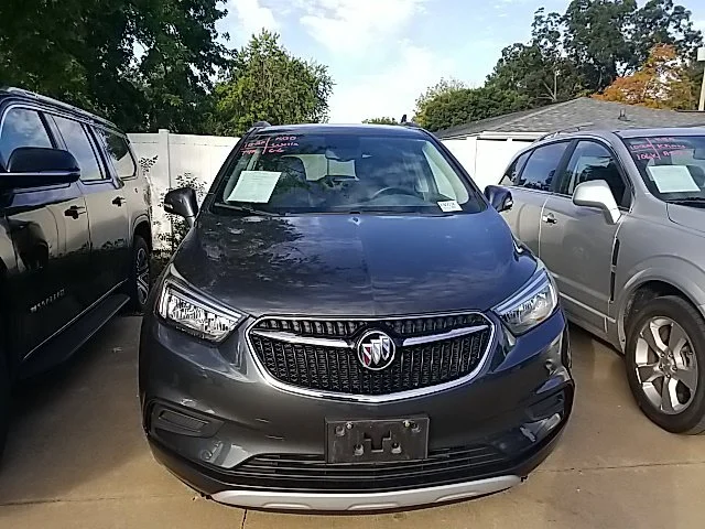 Used 2017 Gray Buick Preferred image 7