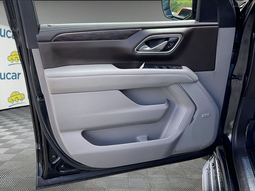 Used 2022 Black Chevrolet LT image 9