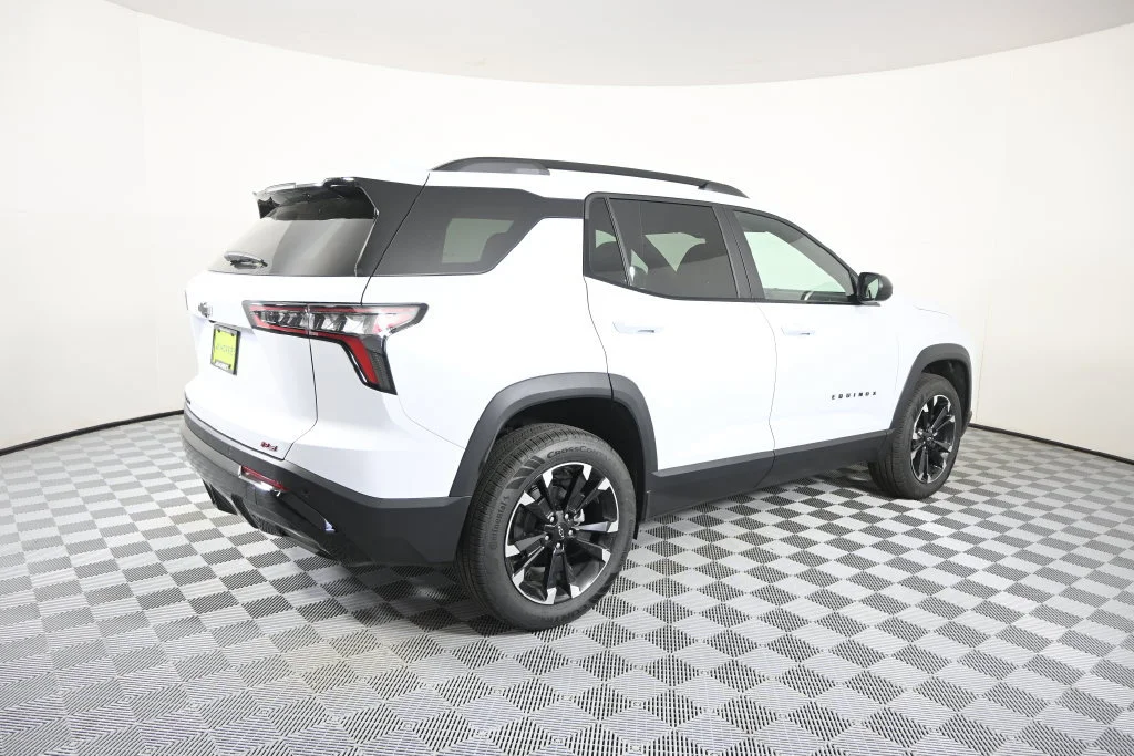 2026 Chevrolet Equinox RS - Photo 6