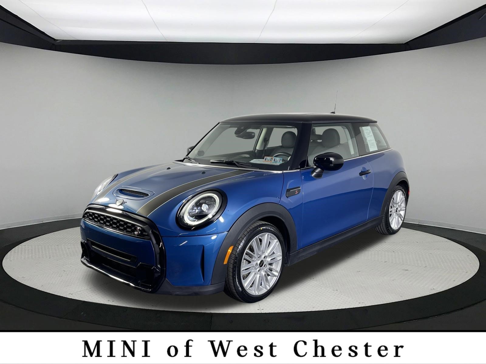 Certified Used 2024 ISLAND BLUE METAL MINI Cooper S image 1