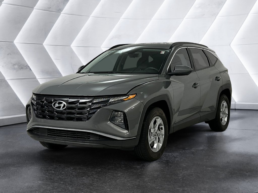 Used 2024 Gray Hyundai SEL image 3