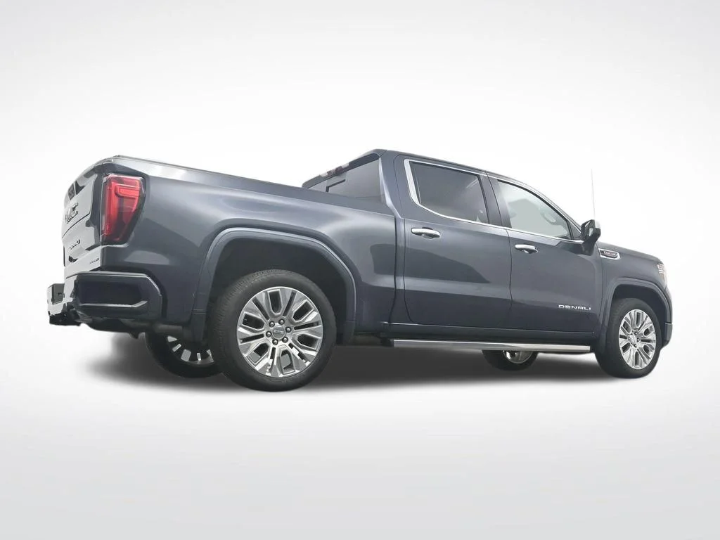Used 2022 Blue GMC Denali image 33