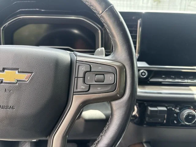 Used 2022  Chevrolet High Country image 19