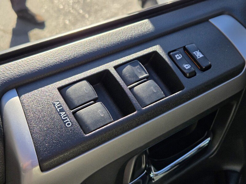 Used 2021 White Toyota SR5 image 23