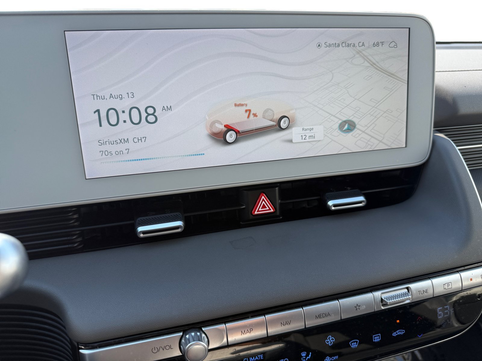 Used 2024 Atlas White Hyundai SE Standard Range image 12