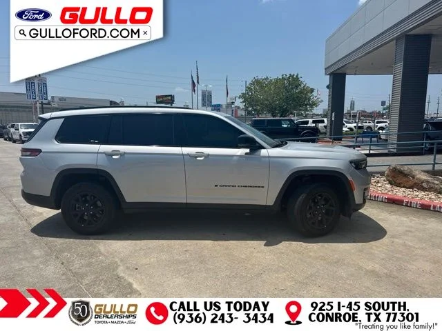 Used 2025 Silver Zynith Jeep Altitude X image 3