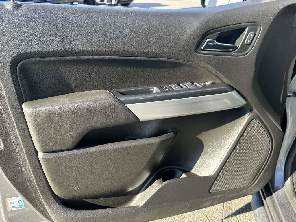 Used 2021 Steel Metallic Chevrolet LT image 22