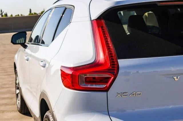 2026 Volvo XC40 Plus - Photo 8